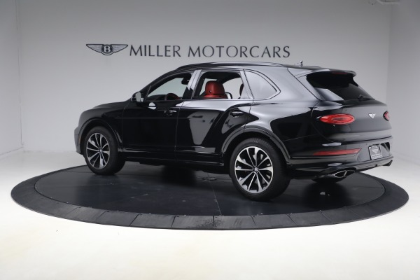 Used 2022 Bentley Bentayga V8 for sale $137,900 at Maserati of Greenwich in Greenwich CT 06830 4