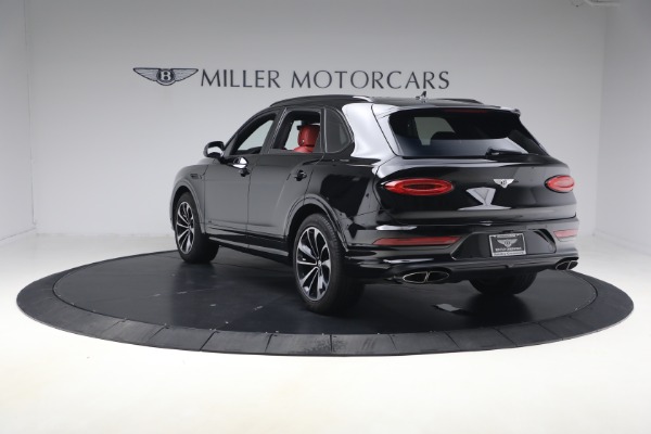 Used 2022 Bentley Bentayga V8 for sale $137,900 at Maserati of Greenwich in Greenwich CT 06830 5