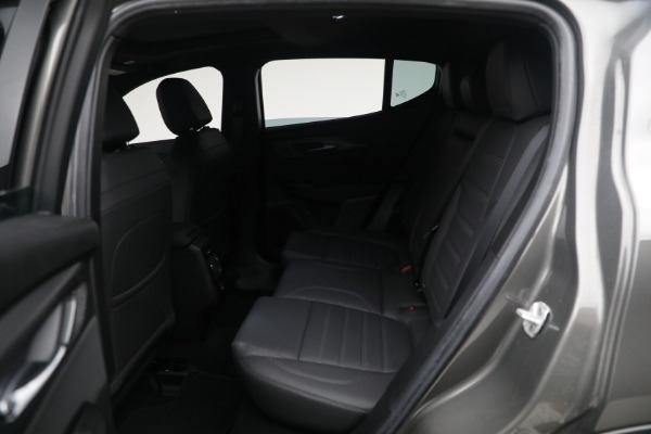 Used 2024 Alfa Romeo Tonale Hybrid Veloce for sale $26,900 at Maserati of Greenwich in Greenwich CT 06830 23