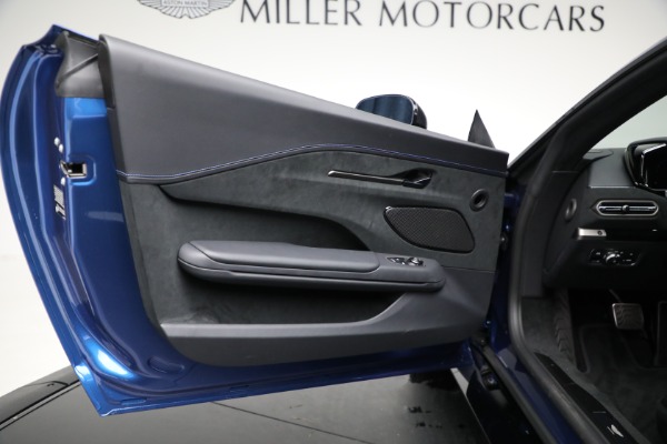 Used 2025 Aston Martin Vantage for sale $196,900 at Maserati of Greenwich in Greenwich CT 06830 13