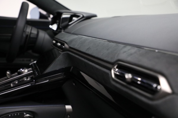 Used 2025 Aston Martin Vantage for sale $196,900 at Maserati of Greenwich in Greenwich CT 06830 24