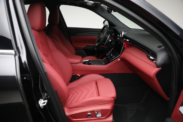 New 2025 Maserati Grecale for sale $84,856 at Maserati of Greenwich in Greenwich CT 06830 16