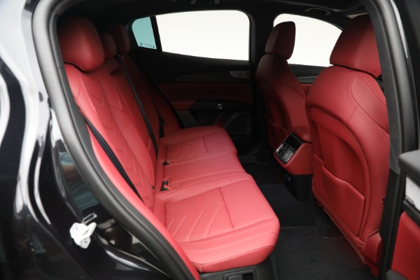 New 2025 Maserati Grecale for sale $84,856 at Maserati of Greenwich in Greenwich CT 06830 18