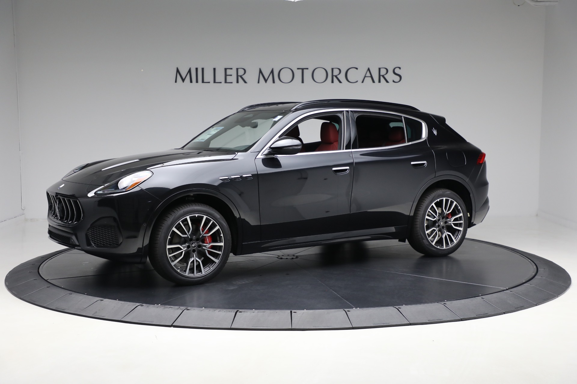 New 2025 Maserati Grecale for sale $84,856 at Maserati of Greenwich in Greenwich CT 06830 1