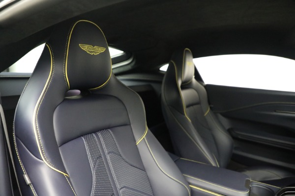 New 2026 Aston Martin Vantage for sale $240,400 at Maserati of Greenwich in Greenwich CT 06830 21