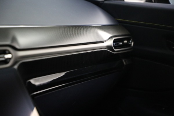 New 2026 Aston Martin Vantage for sale $240,400 at Maserati of Greenwich in Greenwich CT 06830 26