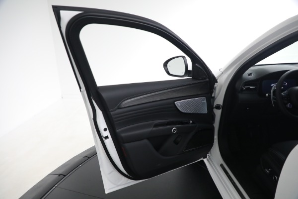 New 2025 Maserati Grecale for sale $71,901 at Maserati of Greenwich in Greenwich CT 06830 21