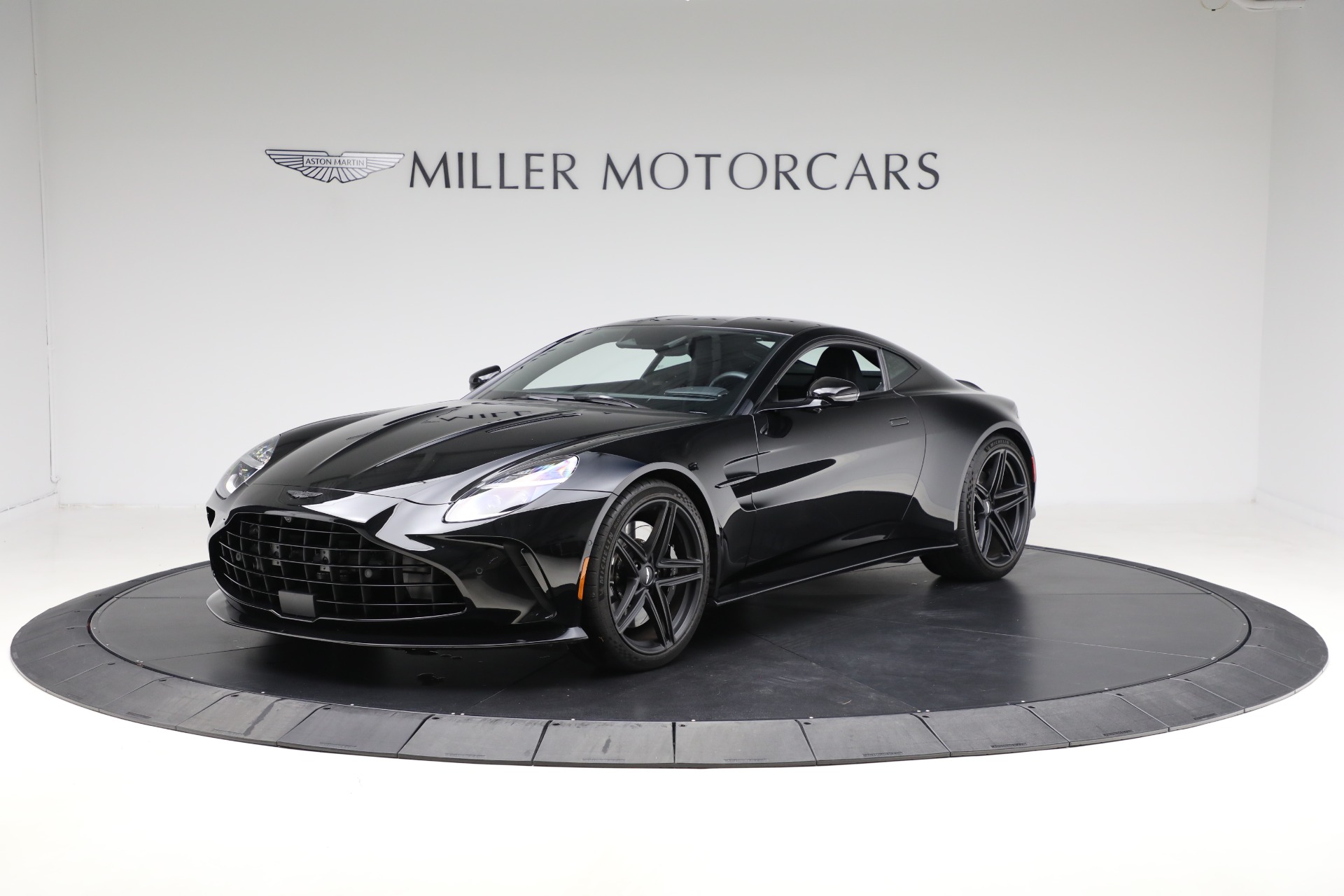 Used 2025 Aston Martin Vantage for sale $189,900 at Maserati of Greenwich in Greenwich CT 06830 1