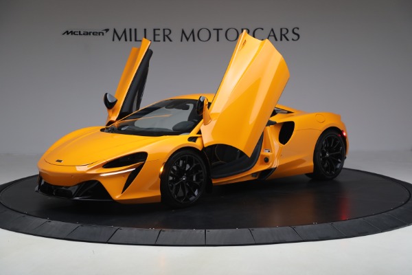 Used 2024 McLaren Artura Performance for sale $192,900 at Maserati of Greenwich in Greenwich CT 06830 14