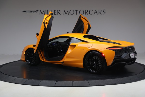 Used 2024 McLaren Artura Performance for sale $192,900 at Maserati of Greenwich in Greenwich CT 06830 16