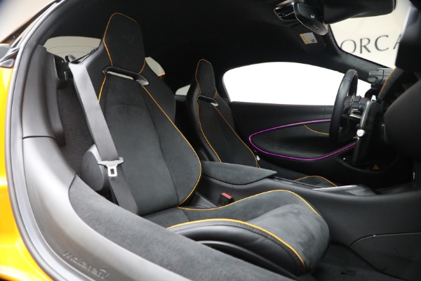 Used 2024 McLaren Artura Performance for sale $192,900 at Maserati of Greenwich in Greenwich CT 06830 24