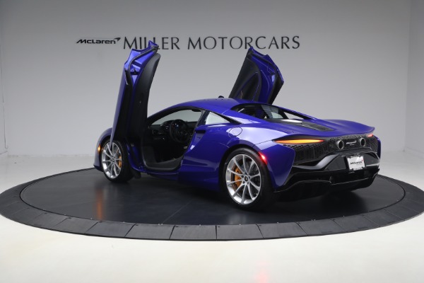 Used 2024 McLaren Artura Vision for sale $197,900 at Maserati of Greenwich in Greenwich CT 06830 16