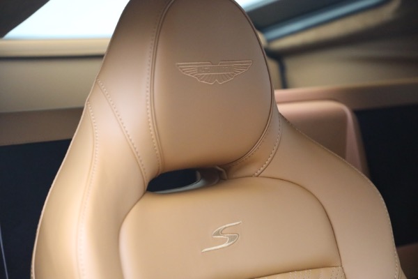 New 2026 Aston Martin Vantage S for sale $249,800 at Maserati of Greenwich in Greenwich CT 06830 25