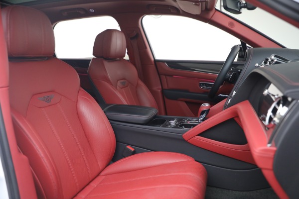 Used 2023 Bentley Bentayga S V8 for sale $155,900 at Maserati of Greenwich in Greenwich CT 06830 28