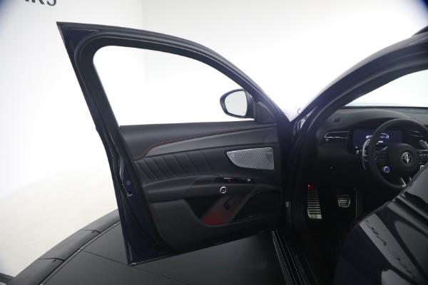 New 2026 Maserati Grecale Modena V6 for sale $100,905 at Maserati of Greenwich in Greenwich CT 06830 23