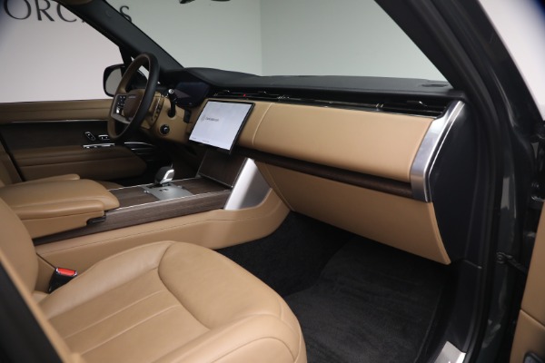 Used 2025 Land Rover Range Rover P530 Autobiography LWB for sale $152,900 at Maserati of Greenwich in Greenwich CT 06830 20